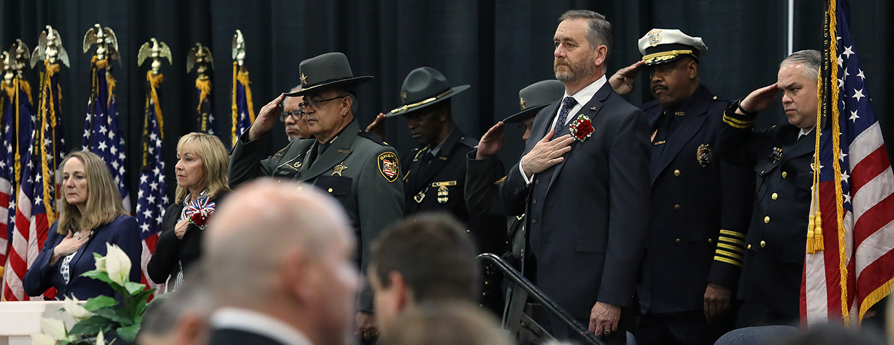 Cincinnati police honor Boston-area officer who was shot wearing