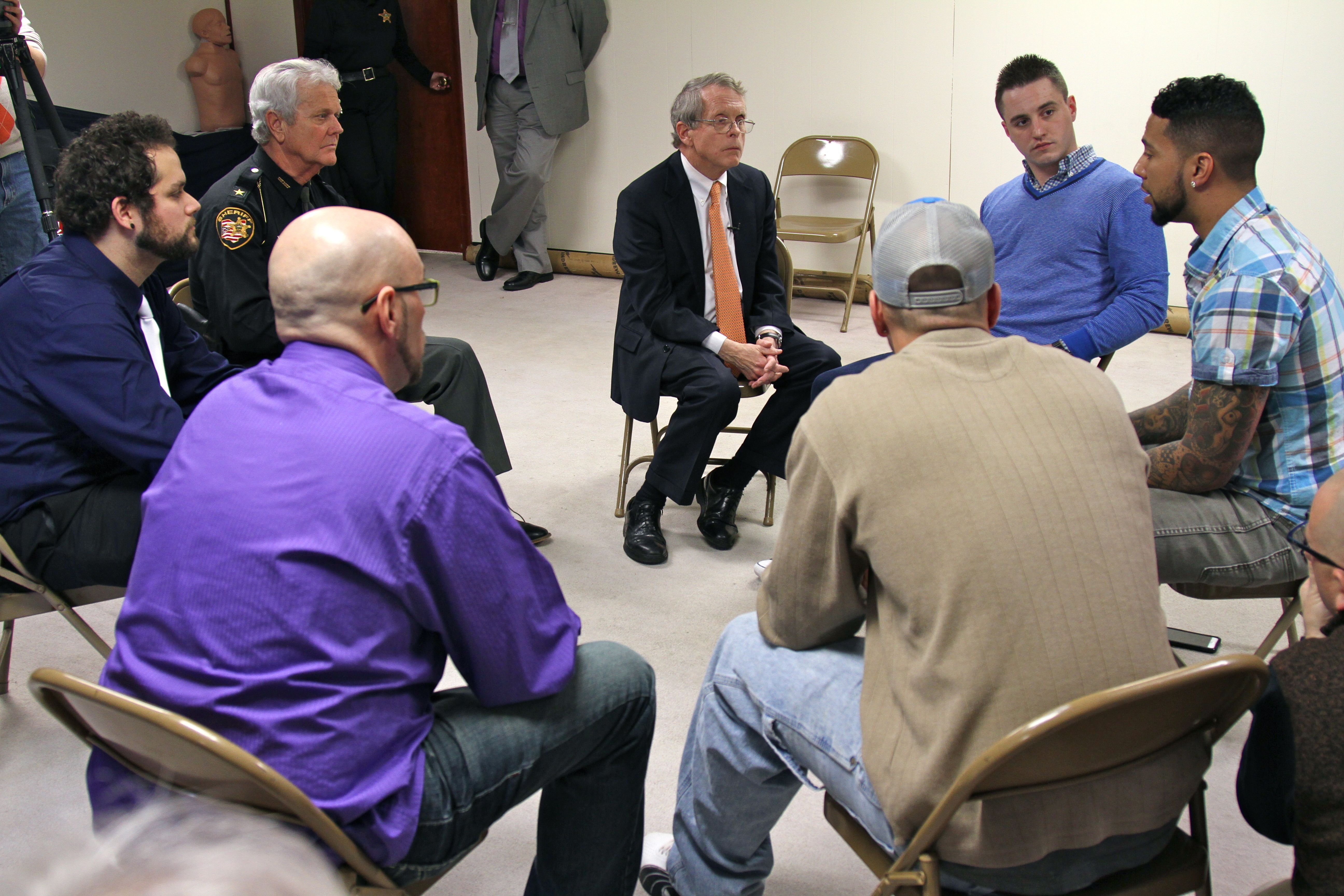 Ohio Attorney General Mike DeWine Visits D.A.R.T. (Drug Abuse Response Team) 