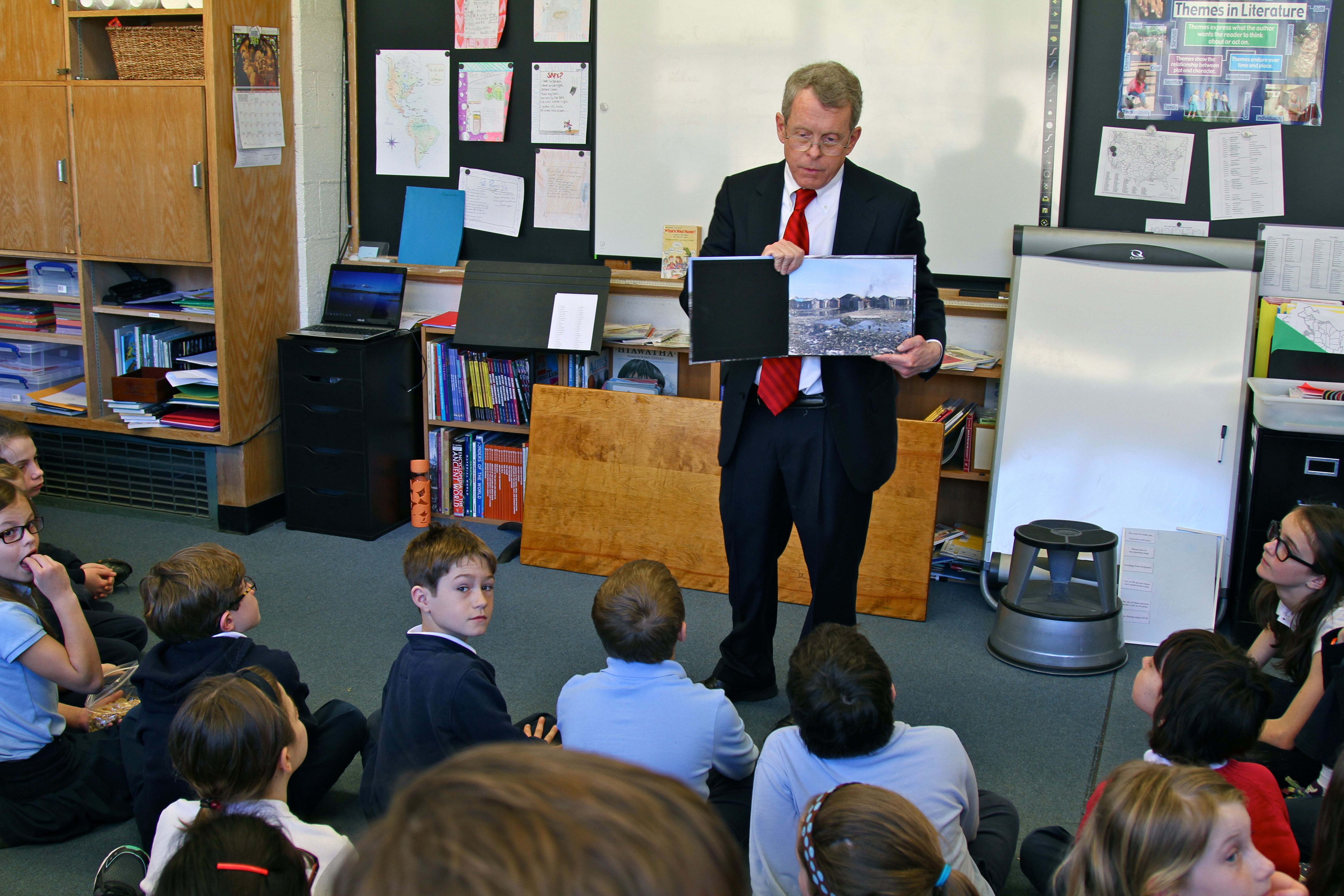 Ohio Attorney General Mike DeWine Visits Good Shepherd Catholic Montessori School